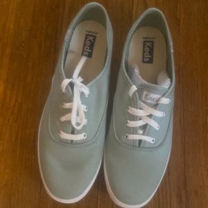 Keds women’s size 8 mint/ sea foam green